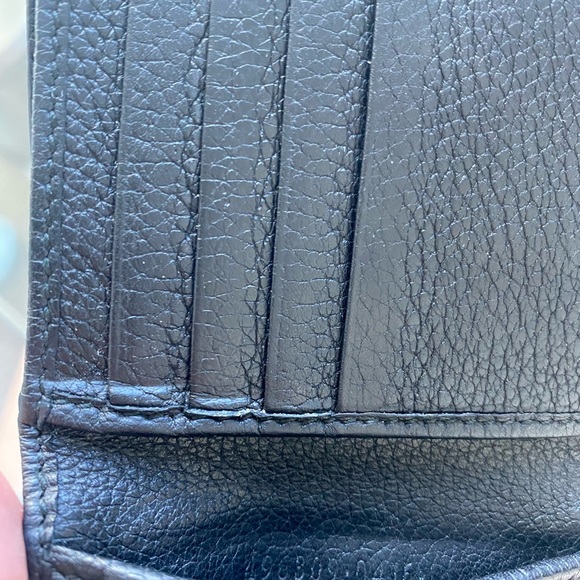 Authentic Gucci Logo 8 Card Bifold Wallet - Picture 11 of 11